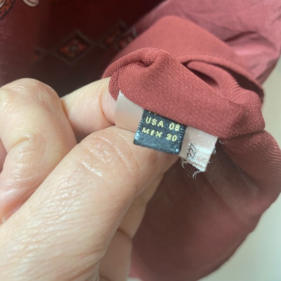 Pure silk! Massimo Dutti - Knee length shift dress, covered placket buttons. - Picture 4 of 5